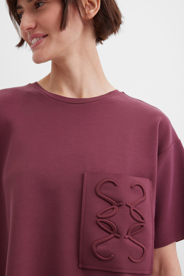 Футболка с накладным карманом