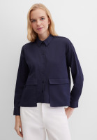 Блузка с накладными карманами