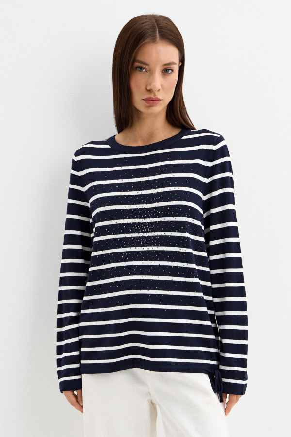 Джемпер в полоску