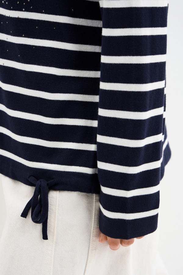 Джемпер в полоску