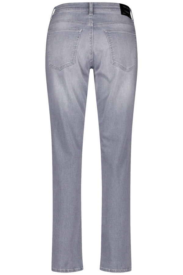 Джинсы зауженные