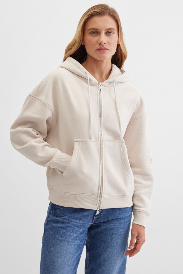 Толстовка с капюшоном