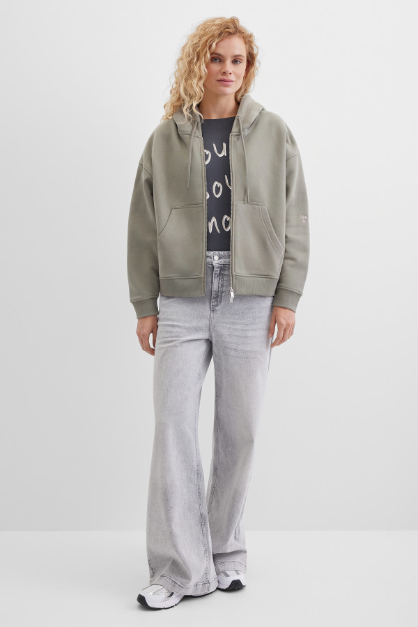 Толстовка с капюшоном