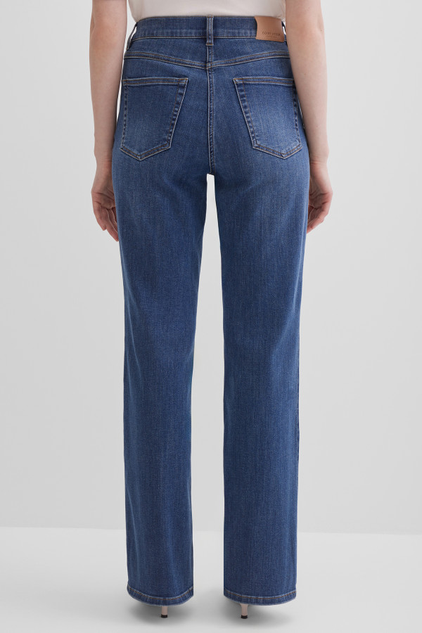 Джинсы свободного кроя