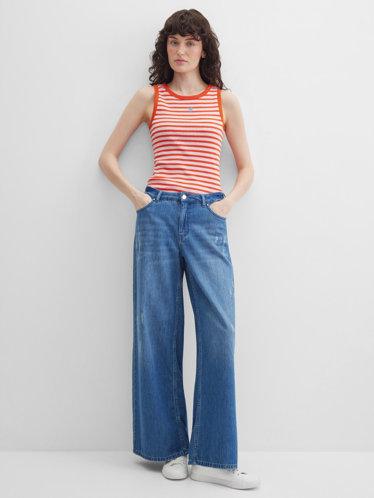 Топ-майка в полоску