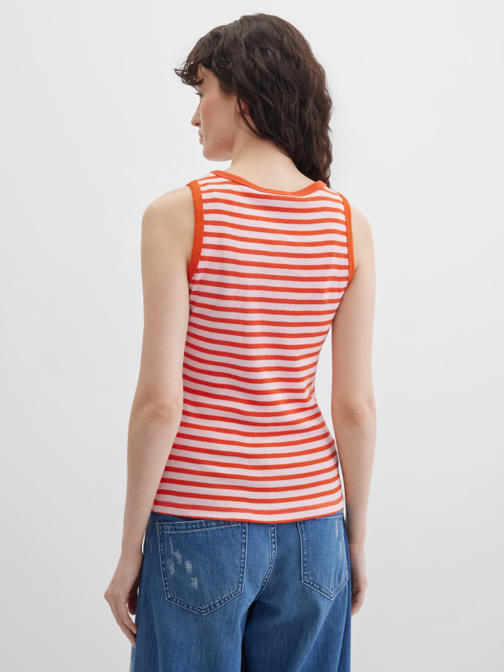 Топ-майка в полоску