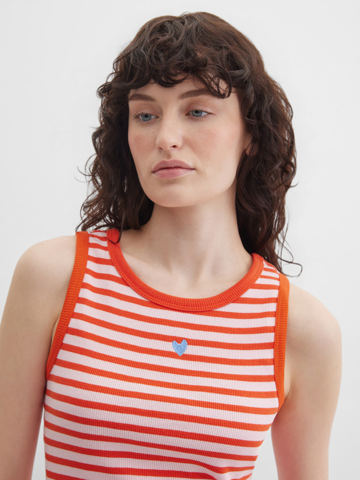 Топ-майка в полоску