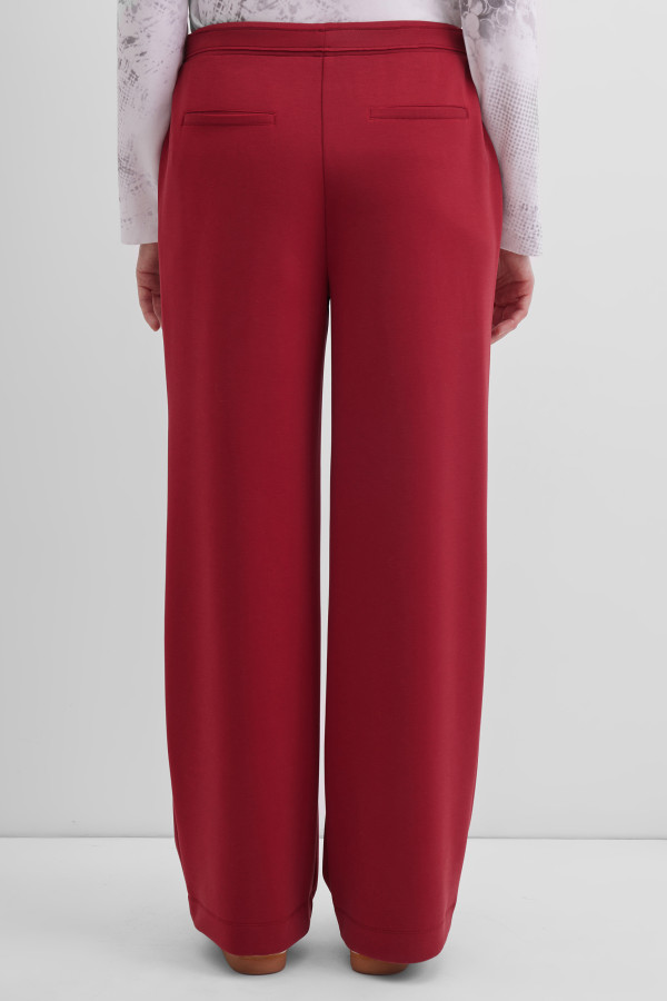 Брюки свободного кроя