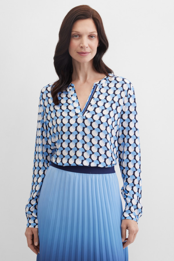 Блузка из вискозы