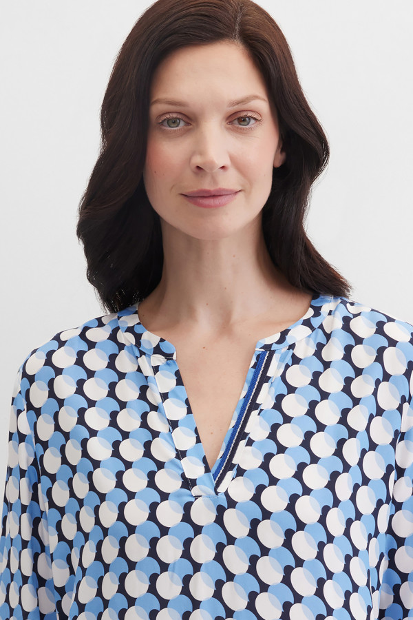 Блузка из вискозы
