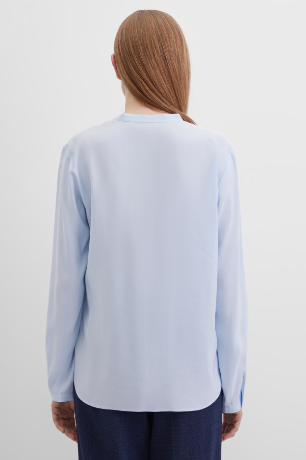 Блузка с длинными рукавами