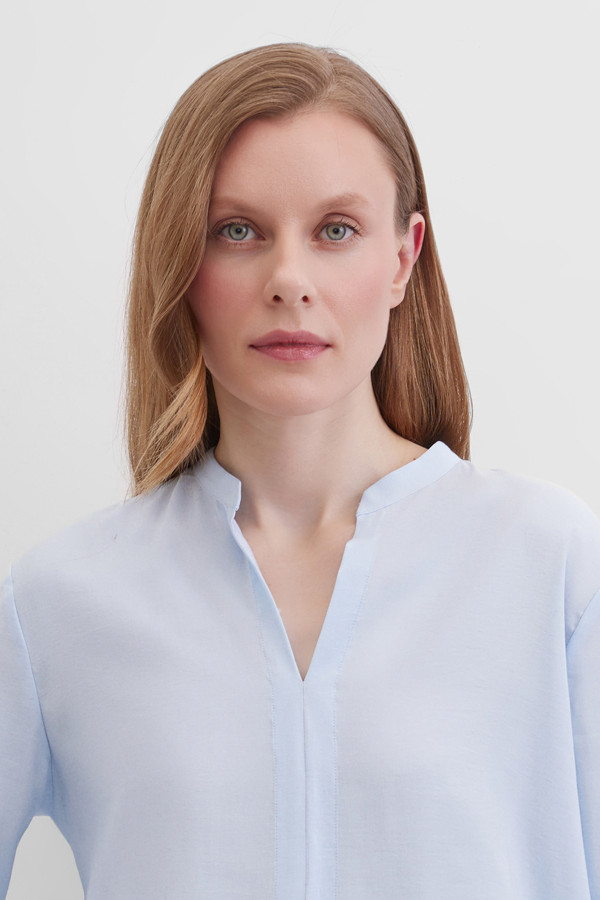 Блузка с длинными рукавами