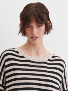 Джемпер в полоску