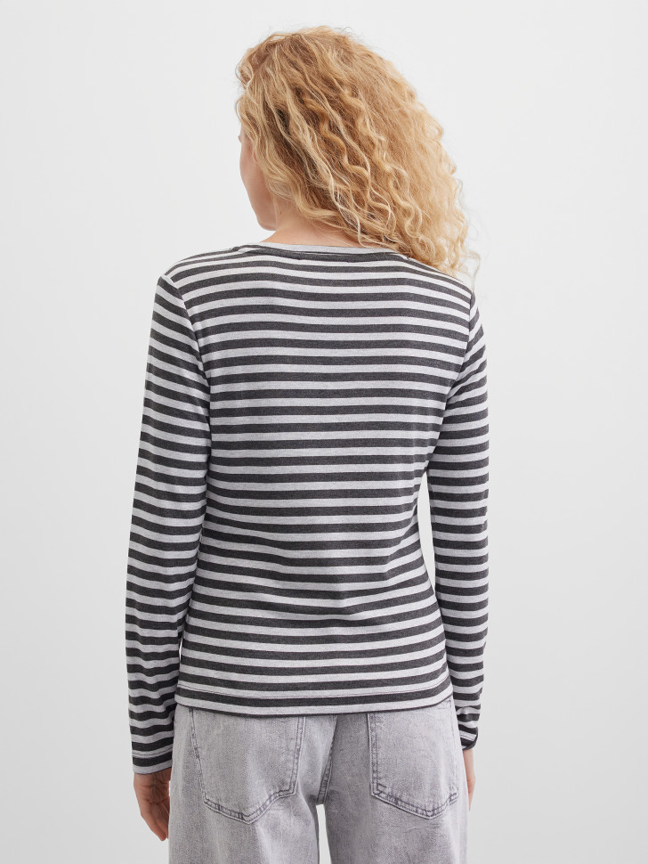 Лонгслив в полоску