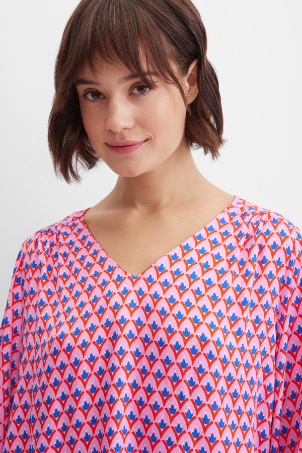 Блузка свободная