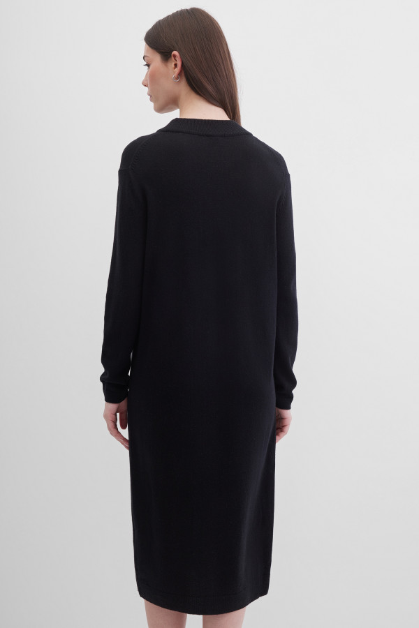 Платье трикотажное