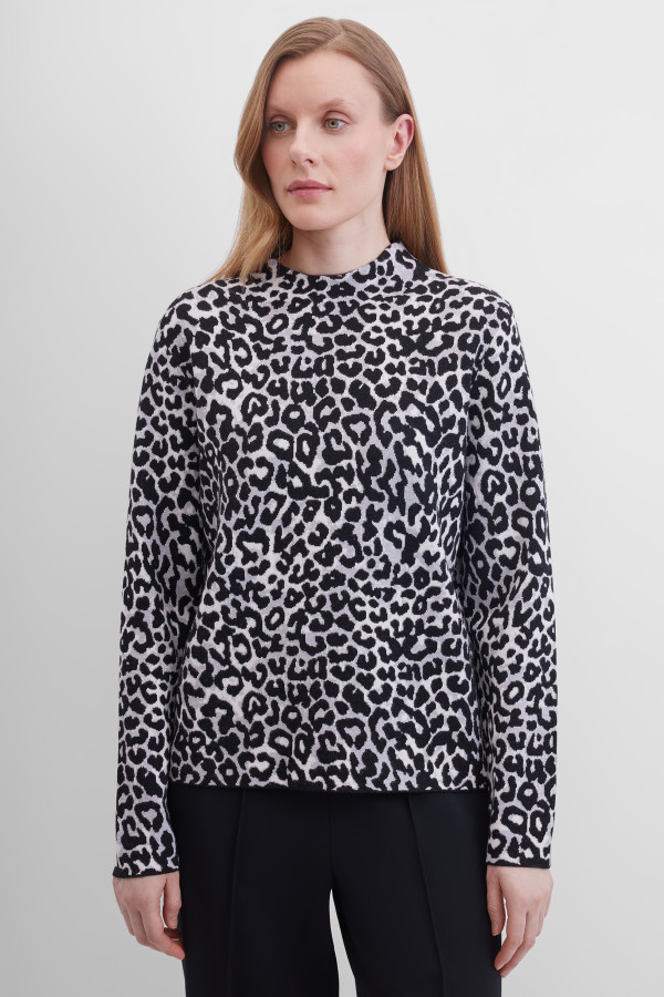 Джемпер с леопардовым принтом