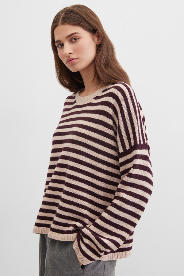 Джемпер из вискозы