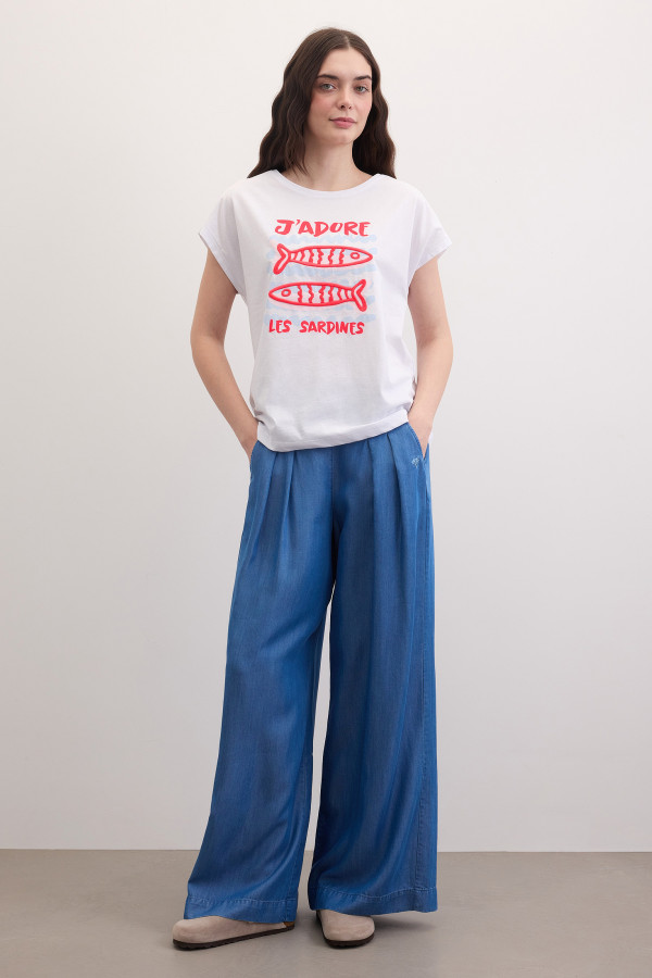 Футболка с вышивкой