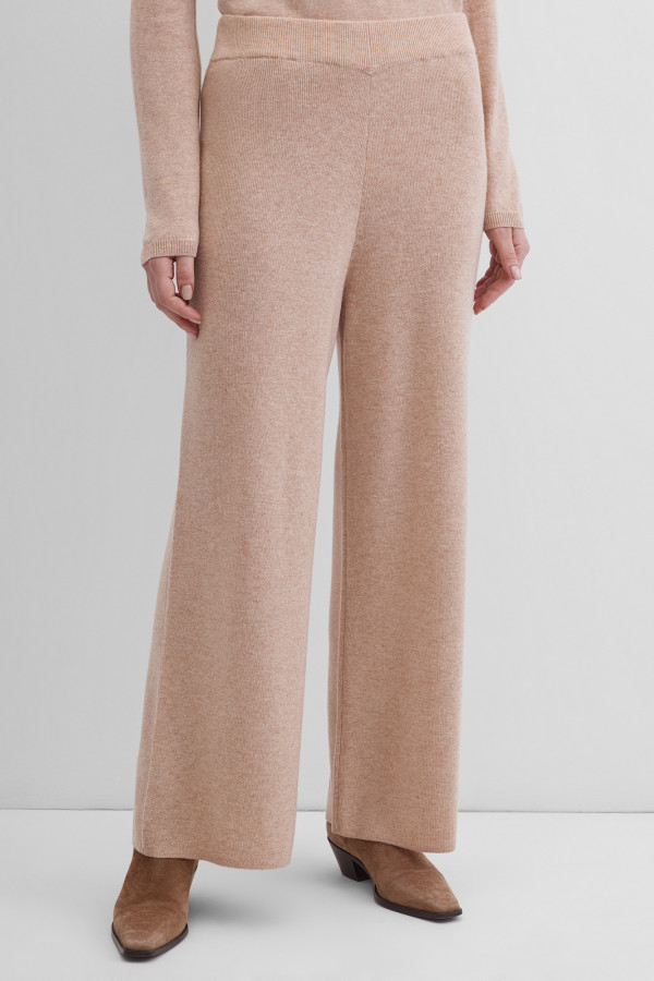 Брюки трикотажные