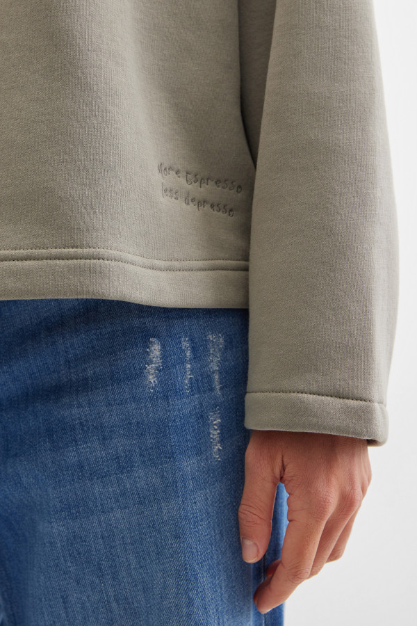 Свитшот-худи с капюшоном