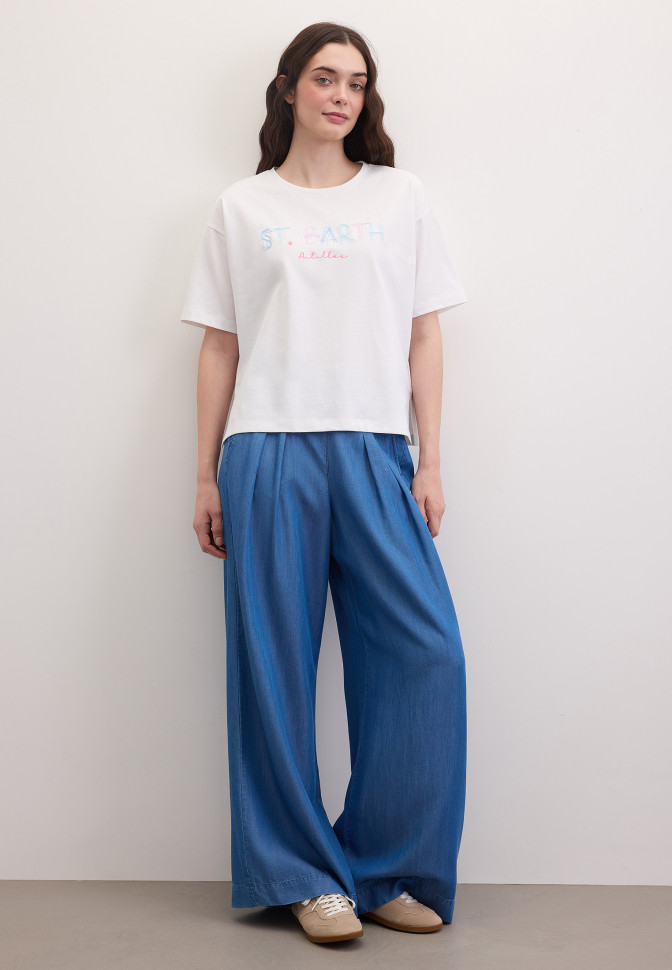 Футболка с вышивкой надписью