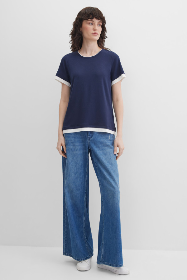 Футболка с контрастной отделкой