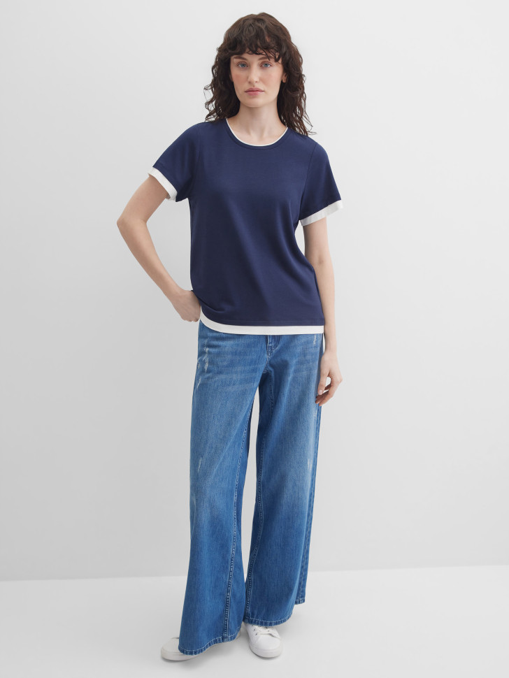 Футболка с контрастной отделкой