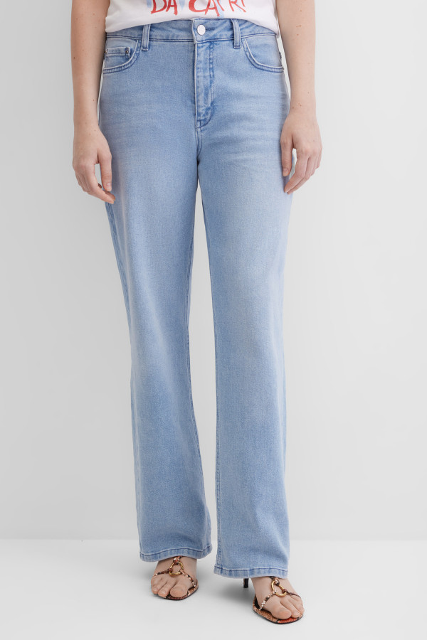 Джинсы прямого кроя