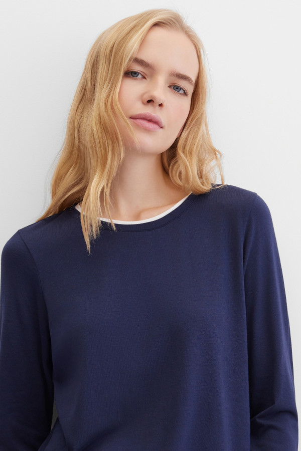 Лонгслив с контрастной отделкой