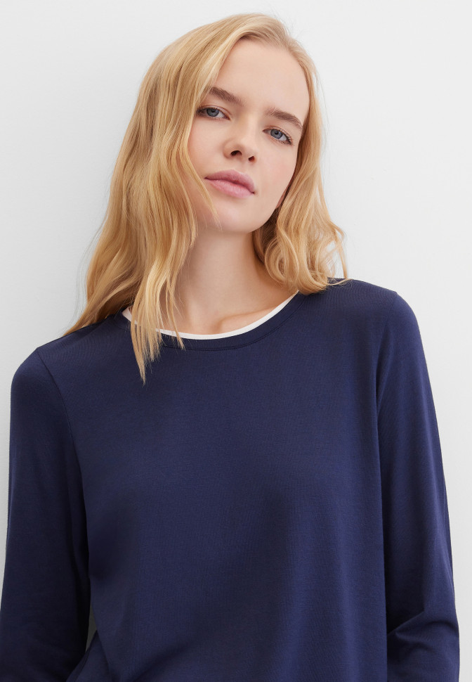 Лонгслив с контрастной отделкой