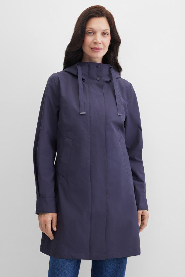 Плащ на молнии и кнопках