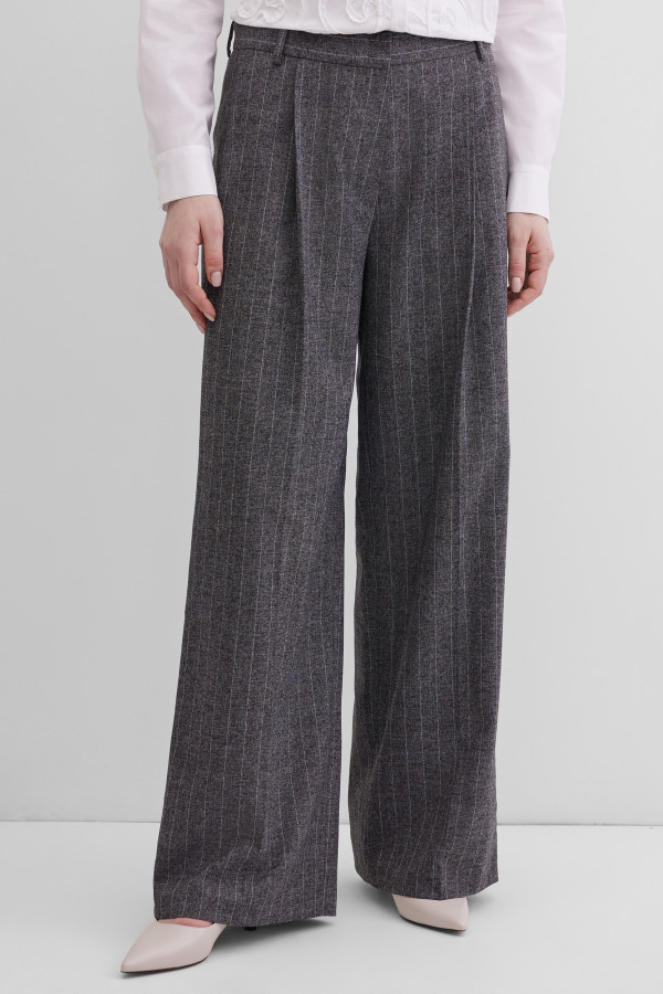 Брюки широкие в полоску