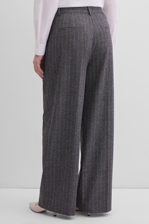 Брюки широкие в полоску