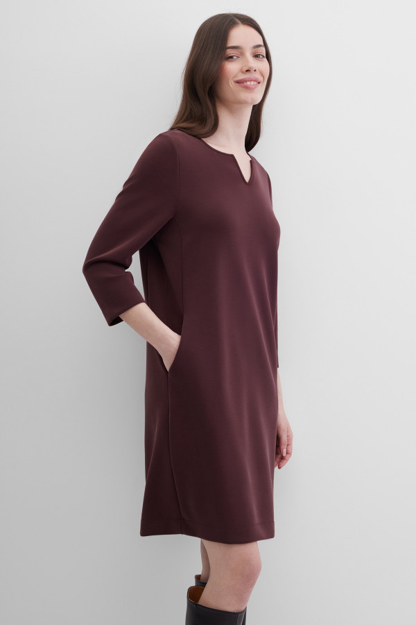 Платье прямого кроя