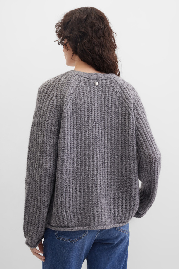 Кардиган вязаный