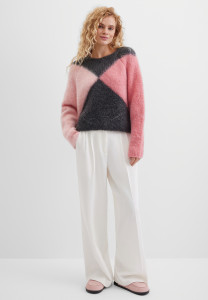 Джемпер с мохером