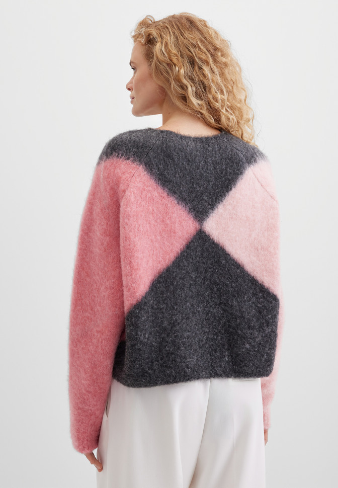 Джемпер вязаный