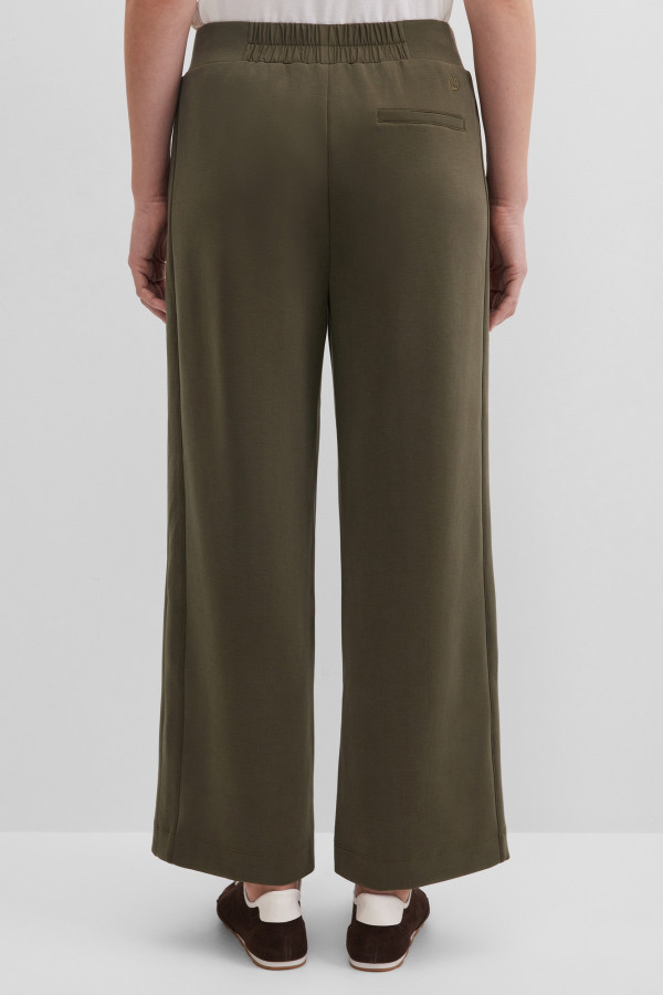 Брюки трикотажные широкие 