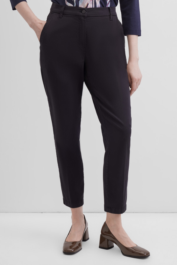 Брюки прямого кроя с карманами