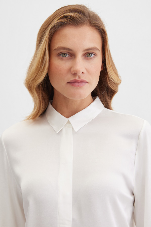 Блузка с длинным рукавом