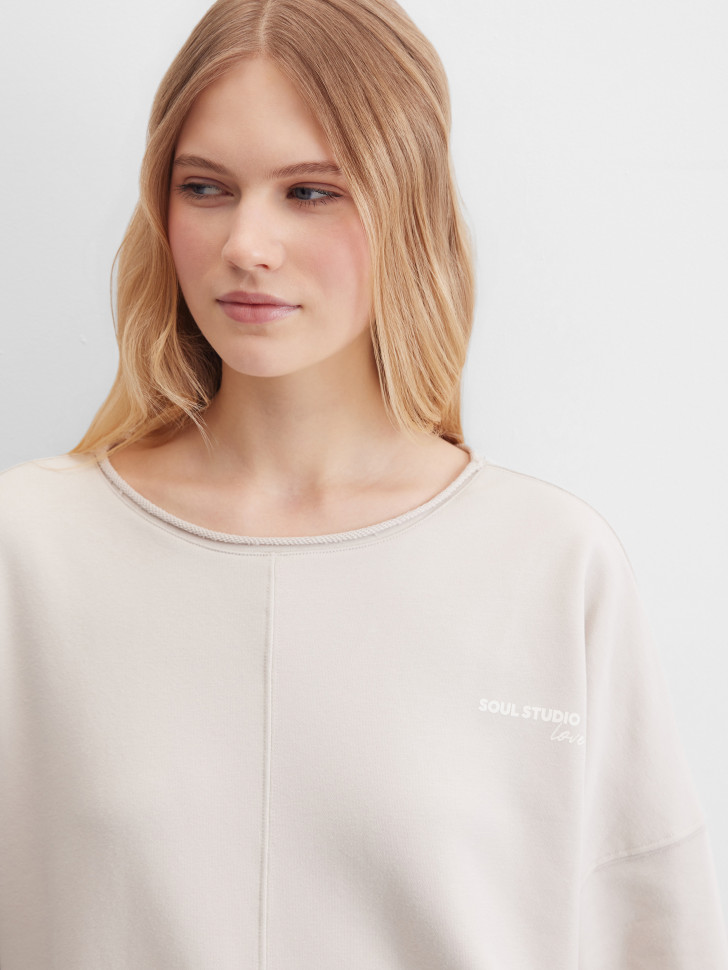 Свитшот оверсайз