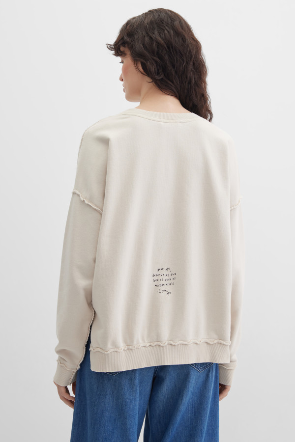 Свитшот оверсайз