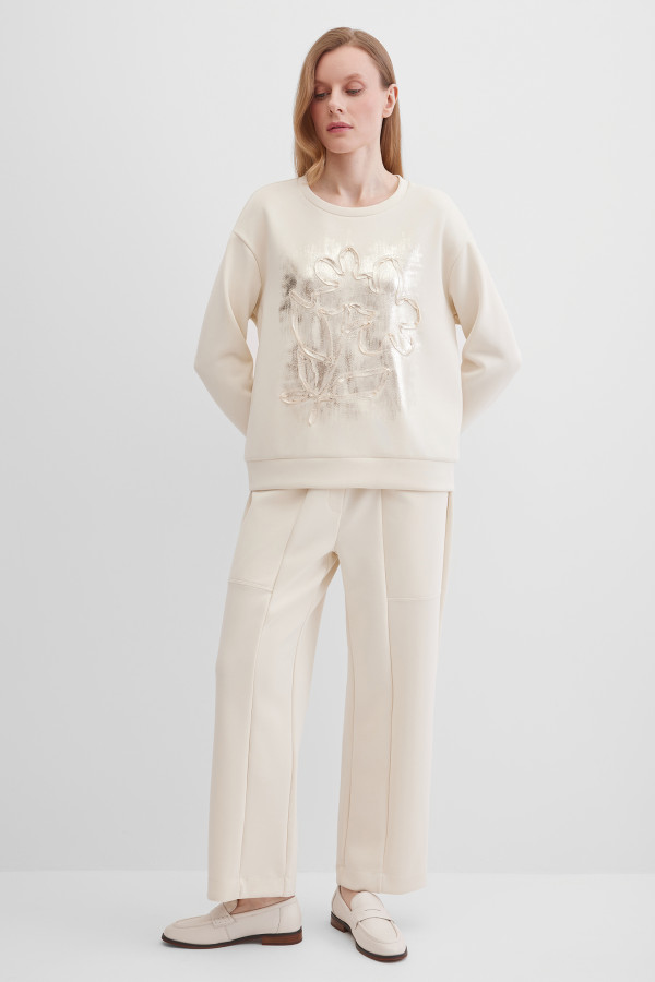 Свитшот с аппликацией