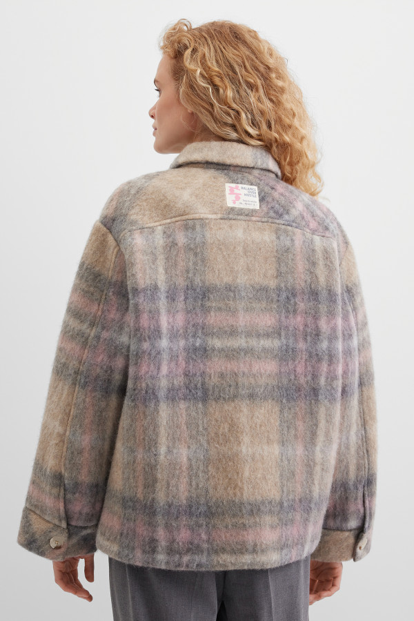 Полупальто с шерстью в клетку