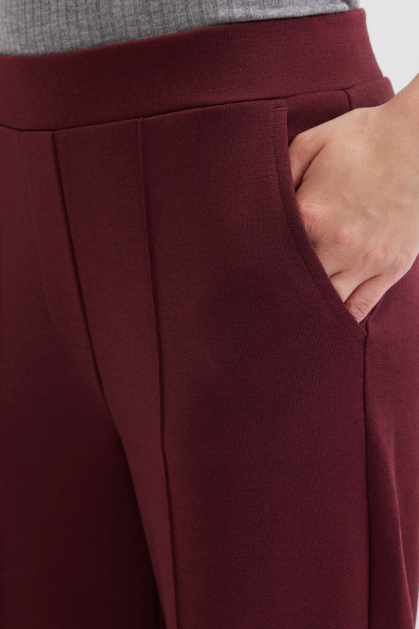 Брюки трикотажные с прошитыми стрелками