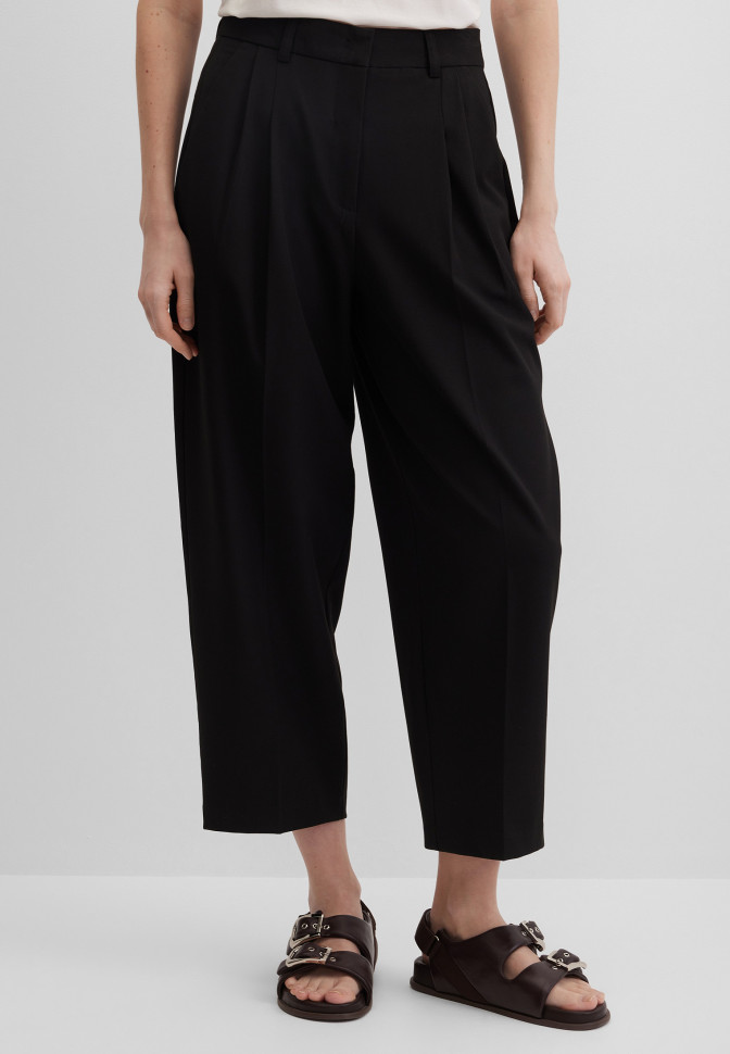 Брюки бананы