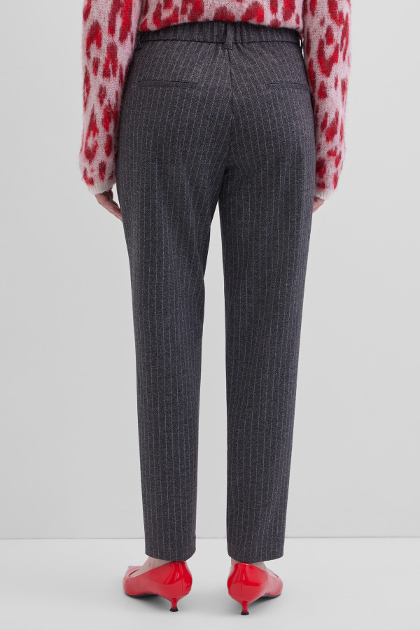 Брюки трикотажные, прямые, со стрелками