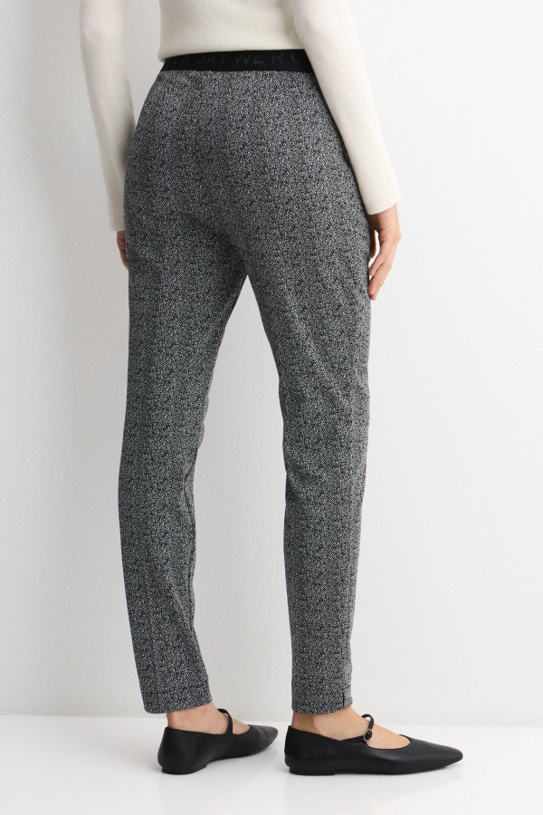 Брюки трикотажные