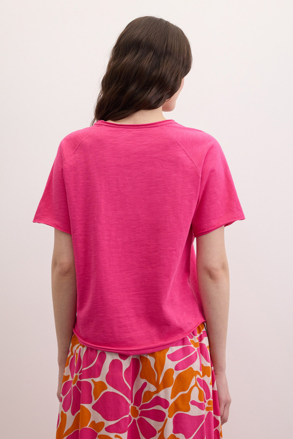 Футболка с необработанным краем